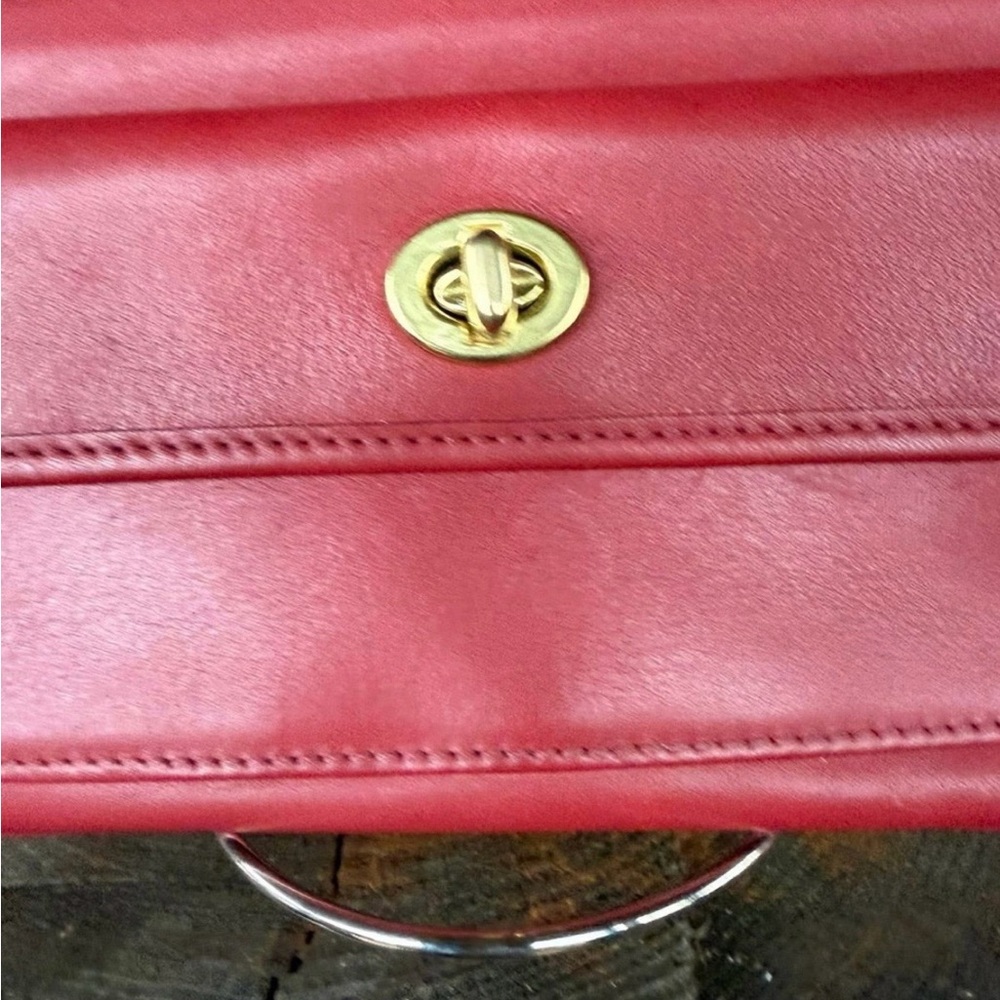 Coach Vintage Skinny Turnlock Wristlet - Picture 3 of 12